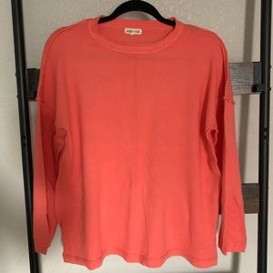 Like new coral sweater! S